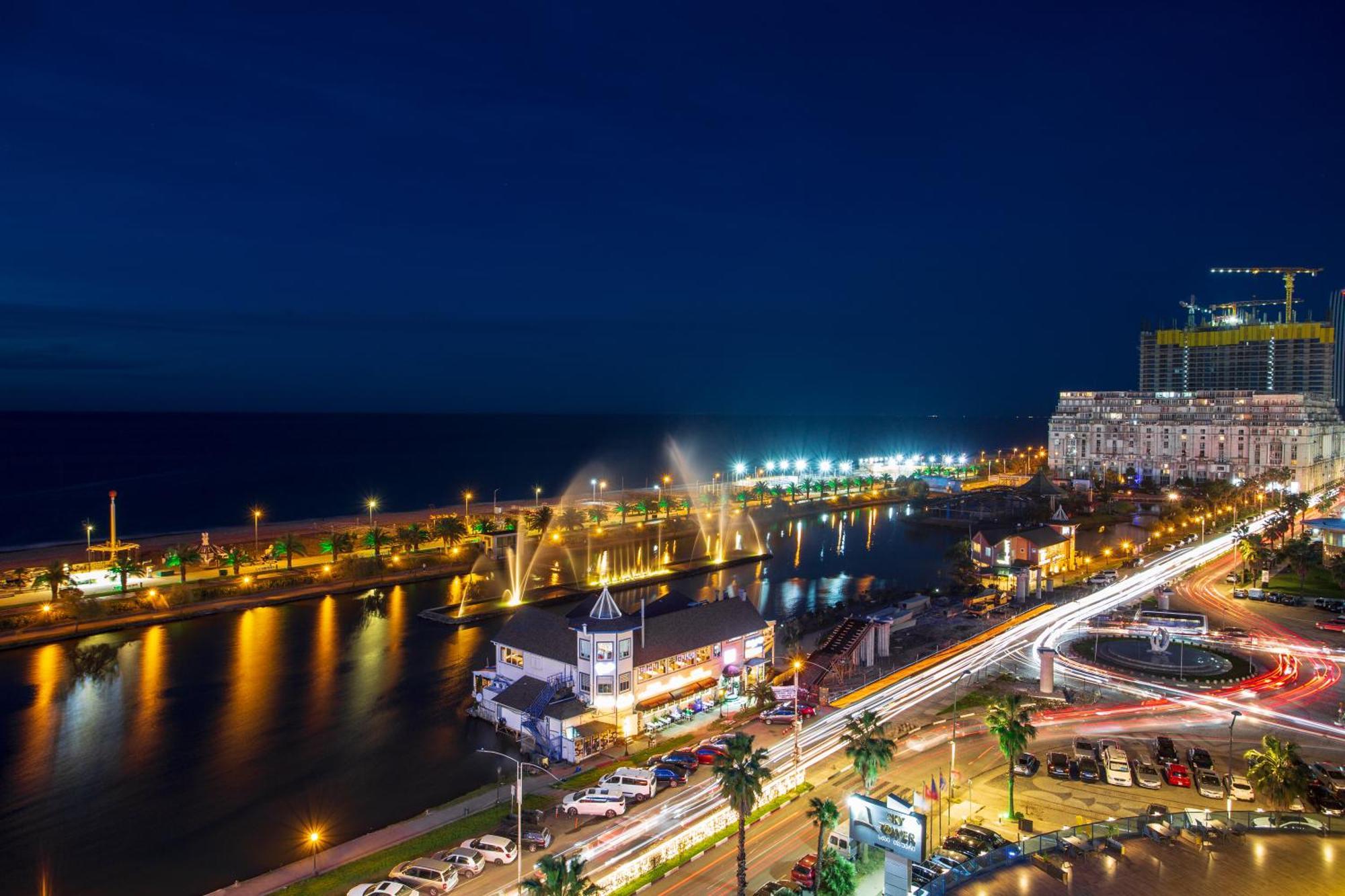 Orbi City Sea View Apartments Batumi Exterior foto