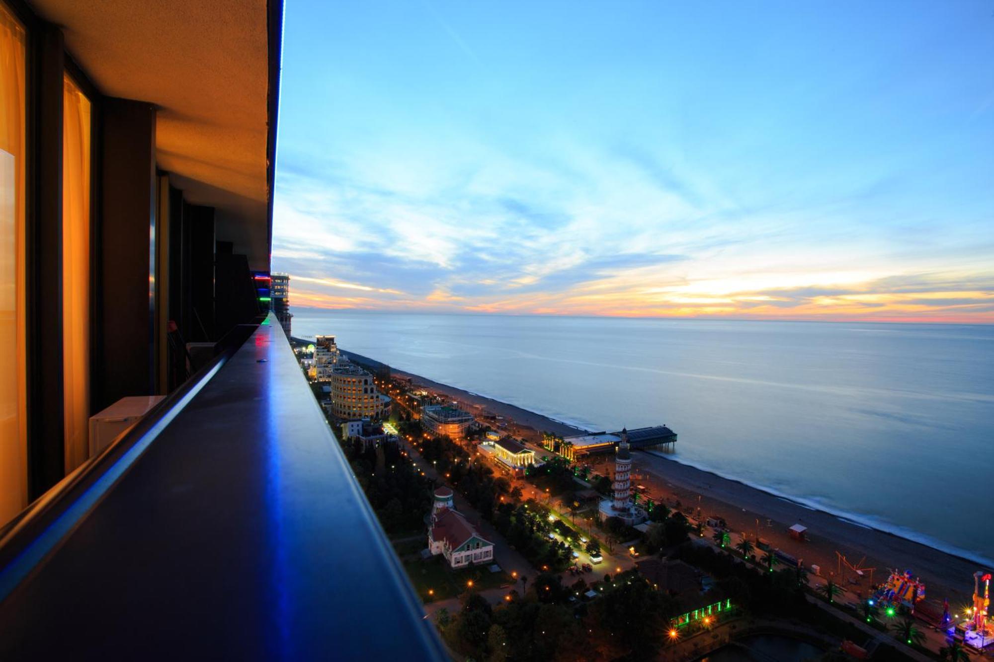 Orbi City Sea View Apartments Batumi Exterior foto